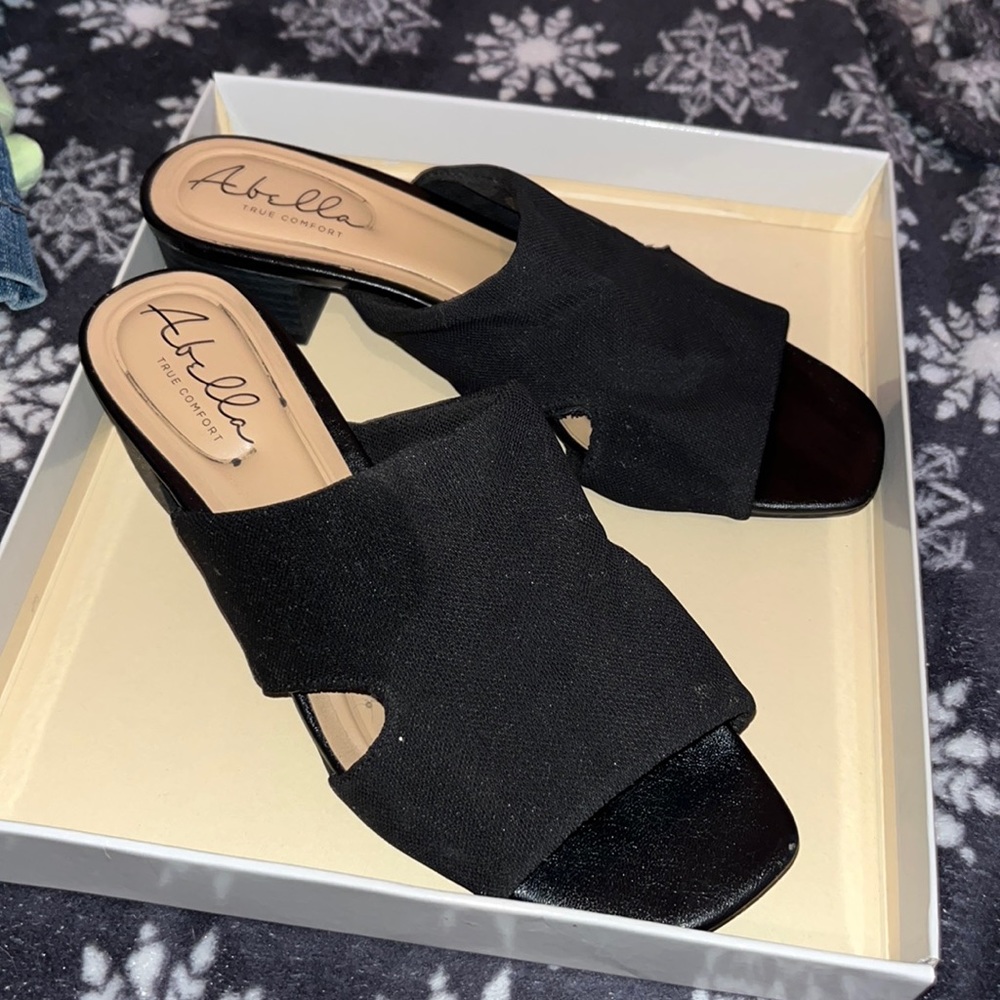 ABELLA true comfort mini heels